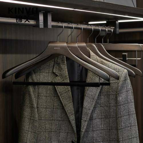 锦芙帽木GQP衣架大衣服衣撑卧质室衣柜衣间黑西色衣挂
