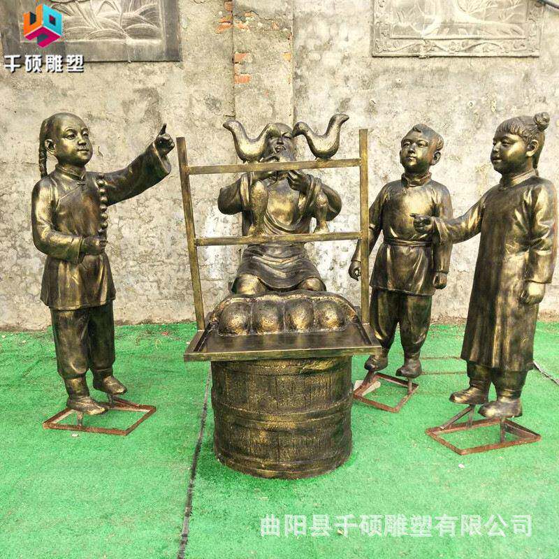 现货玻璃钢雕塑仿铜人物吹糖人雕塑户外商业街小吃街景观装饰摆件