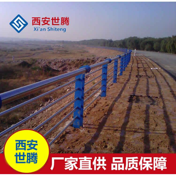不锈钢桥梁防撞护栏人行天桥铸铁管扶手围栏高架桥河道复合管栏杆