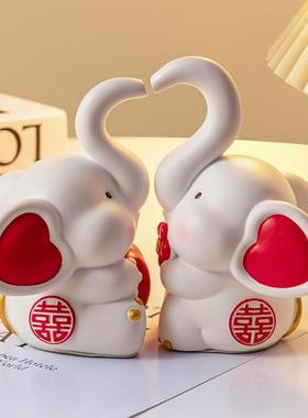 轻奢喜庆家MM9083-4居礼摆件桌面装摆件树脂新工艺人订婚品布置年