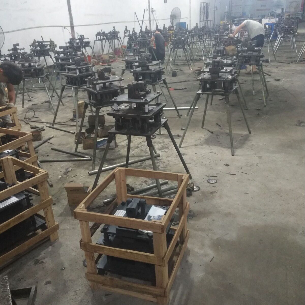 越南越发冲孔机越发冲切机越发手动冲孔机越发手动冲切机