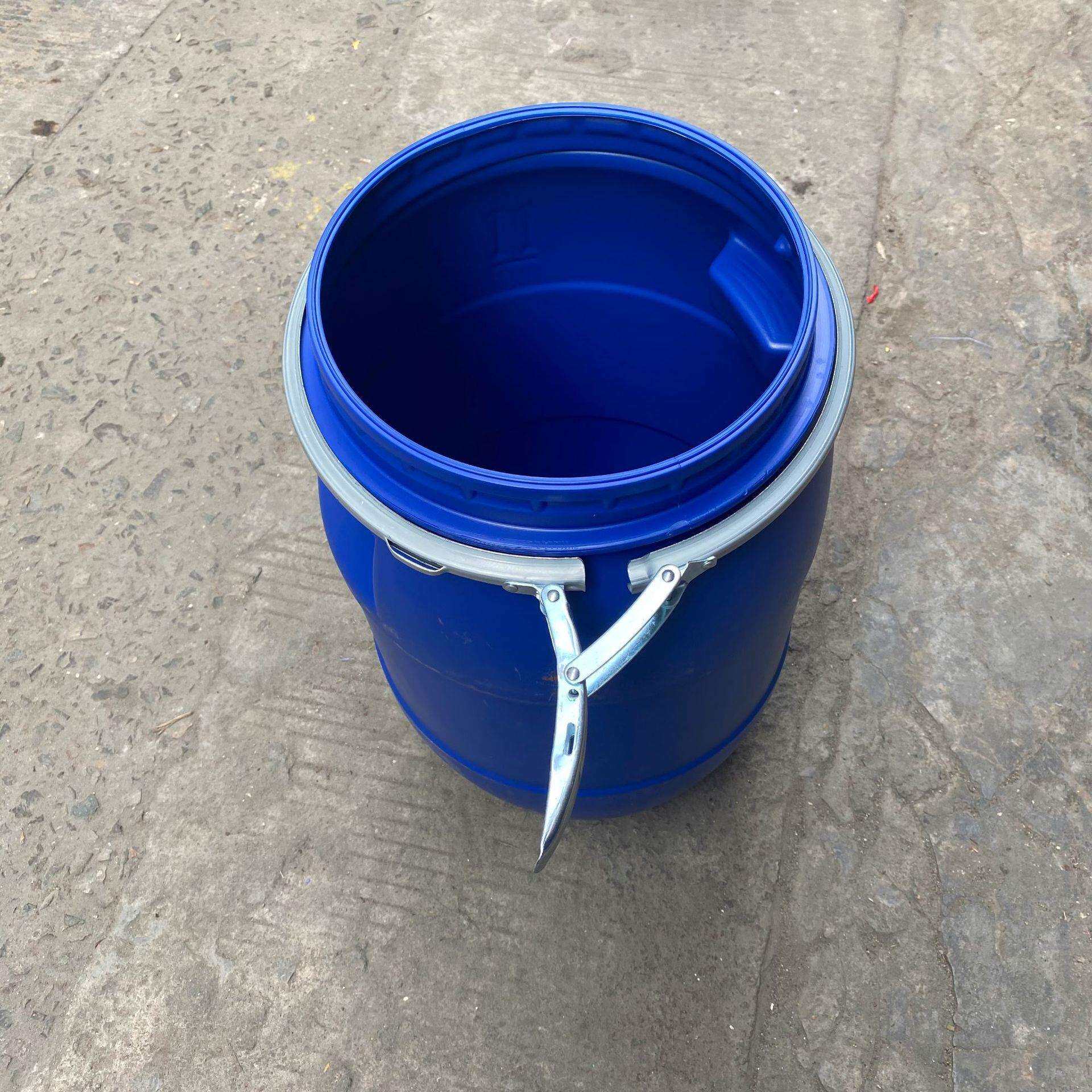 塑料堆码化工桶 蓝色30L升方形桶 120升香精密封50升堆码塑胶桶
