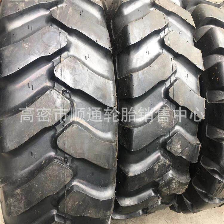 工程机械真空16/70-20人字伸缩臂叉车轮胎16/70-20E-2拖车轮胎