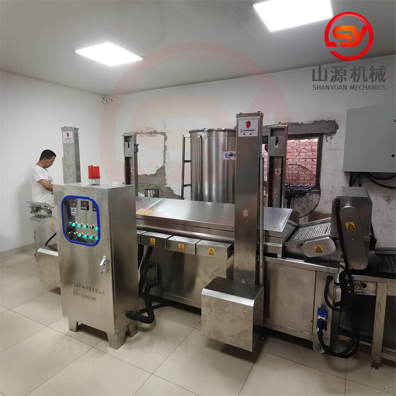 面皮油炸机煎饼果子薄脆片油炸设备薄脆油炸机送货上门