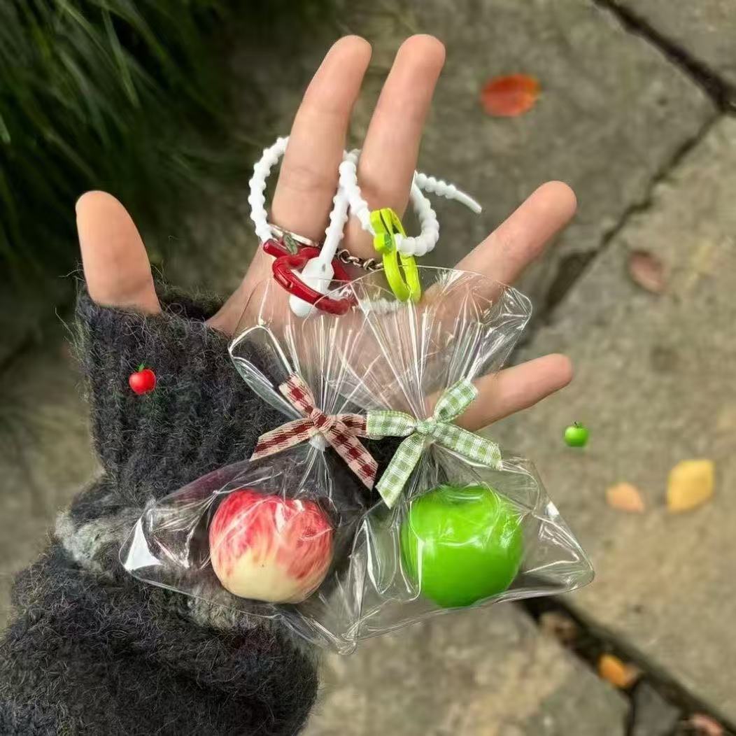 情人节一袋苹果挂件平安包