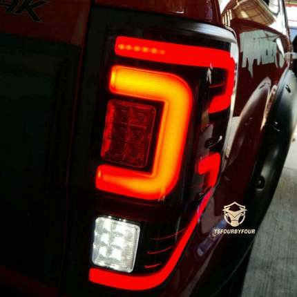 适用于RangerRaptor皮卡尾灯T7T8改装总成LED灯流光行车灯刹车灯