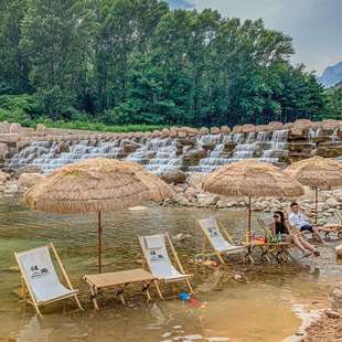 仿真稻草伞茅草奶茶店装饰农家乐造景拍摄背景道具太阳伞庭院装饰