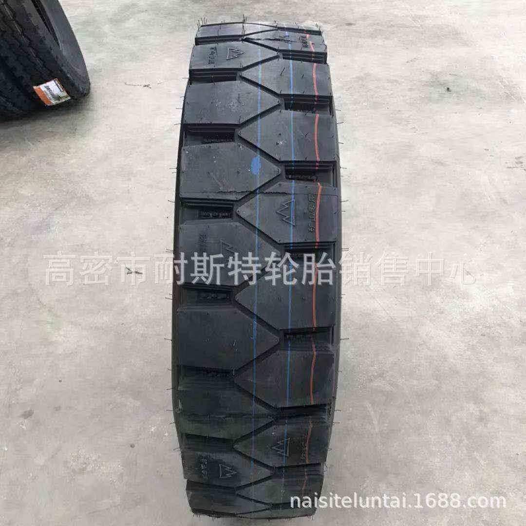 现货销售矿山轮胎 1200R20 全钢载重子午线轮胎 前四后八卡车胎