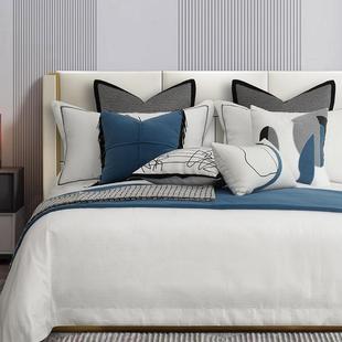 现代简约蓝色系样板间床上用品拼接高端样板房软装搭配多件套床品