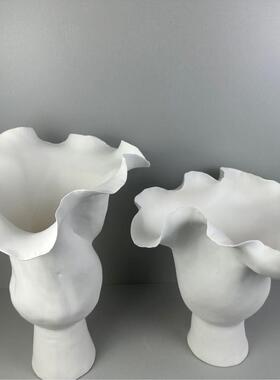 ROU现代约白色陶瓷不则卷简花器花瓶摆件样板边规房客厅玄关软装