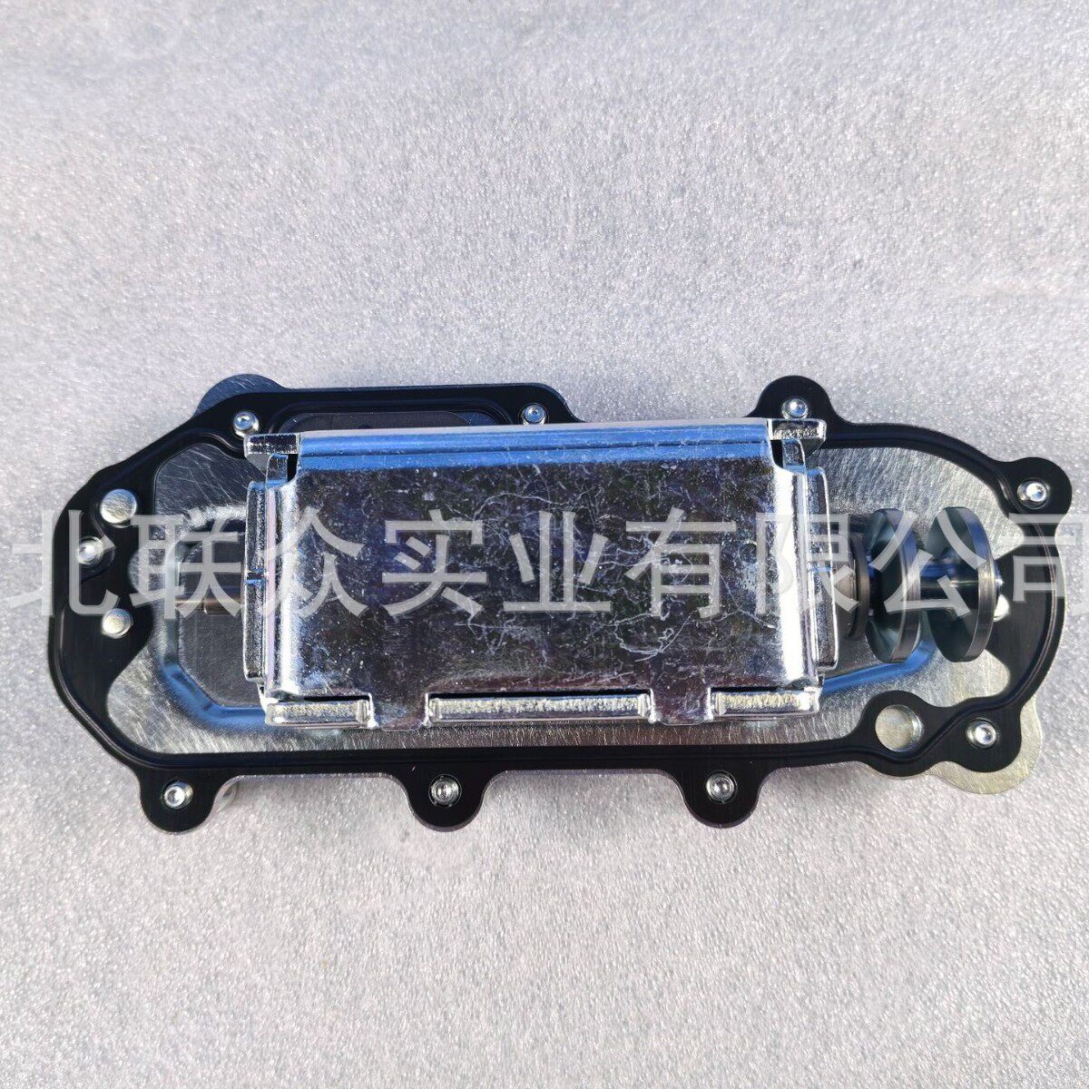 重汽HOWOMAX卡车系列ZF变速箱顶盖选档执行器0501301353