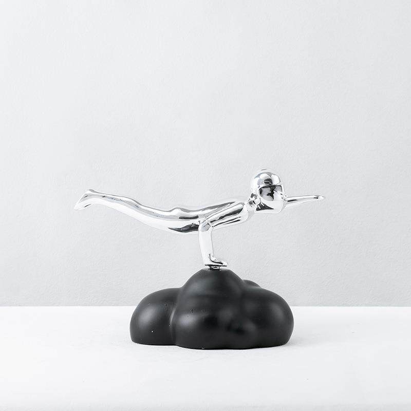 简约现代银色黑色树脂趣味云朵飞行员雕塑客厅电视柜样板房摆件,收纳整理,烫衣板及配件,淘宝优惠券,粉丝福利购,淘宝优惠卷