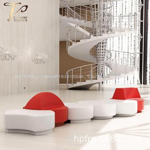 创意玻璃钢座椅商务办公楼大堂拼接组合等候椅户外公园个性休闲椅