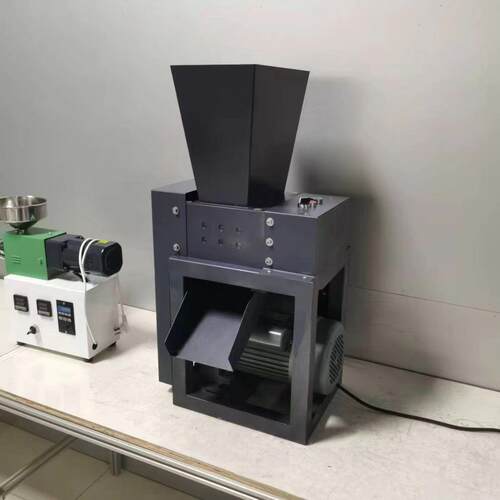 小塑料瓶撕碎机家型用公办室文件资料撕碎机废撕HT200型-纸碎机厂