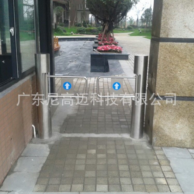 工厂小区柱式感应导向门超市入口门单向通行 商场超市自动摆导向