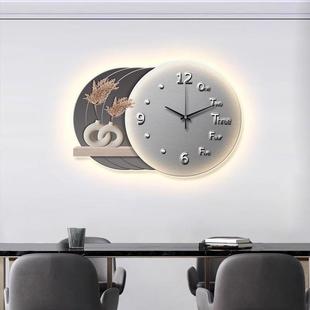 现厅代奢餐厅装饰画表画钟PFU饭创意轻时钟挂件餐桌墙面花瓶带灯
