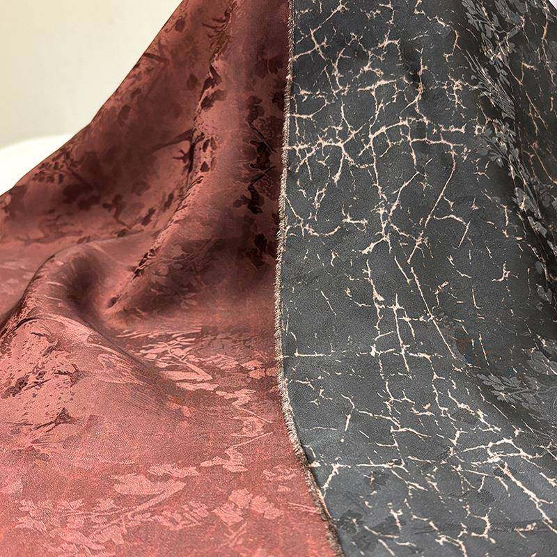 龟面裂纹锻香云纱料红云纱仿真中国风LEU新丝中式服重装面料,纺织面料/辅料/配套,丝绸布料,淘宝优惠券,粉丝福利购,淘宝优惠卷