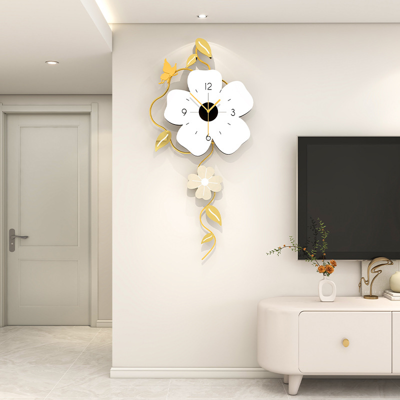 挂钟客厅家用高级感奶油风花朵装饰静音时钟挂墙餐厅旁免打孔钟表