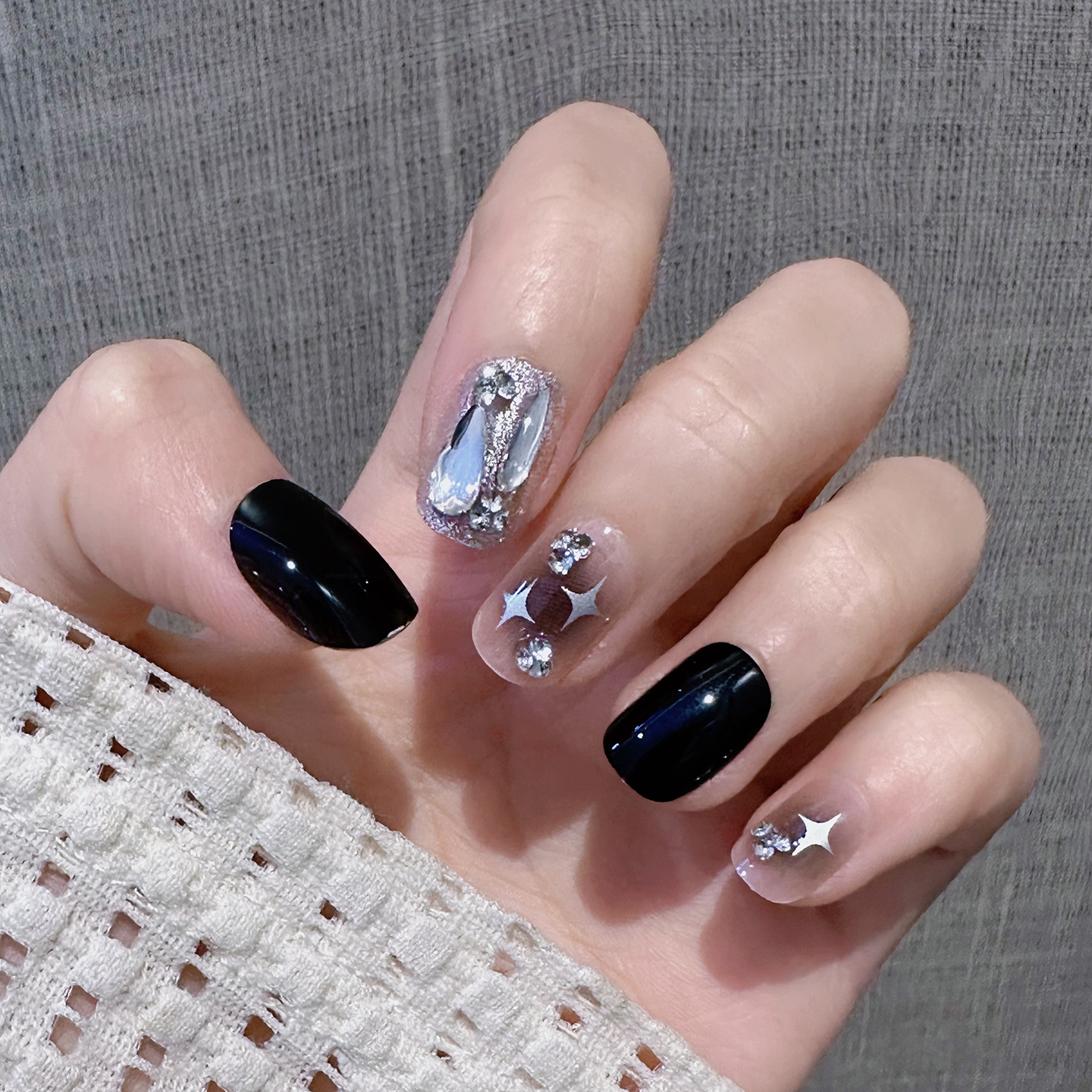手工穿戴甲黑色闪钻星星美甲贴片