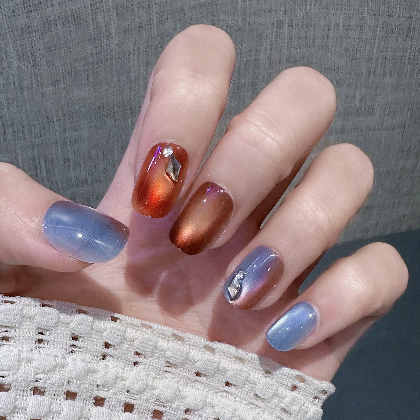 蓝棕渐变猫眼穿戴甲短款美甲成品假指甲贴片高级感新年款手工甲,彩妆/香水/美妆工具,穿戴甲/甲片,淘宝优惠券,粉丝福利购,淘宝优惠卷