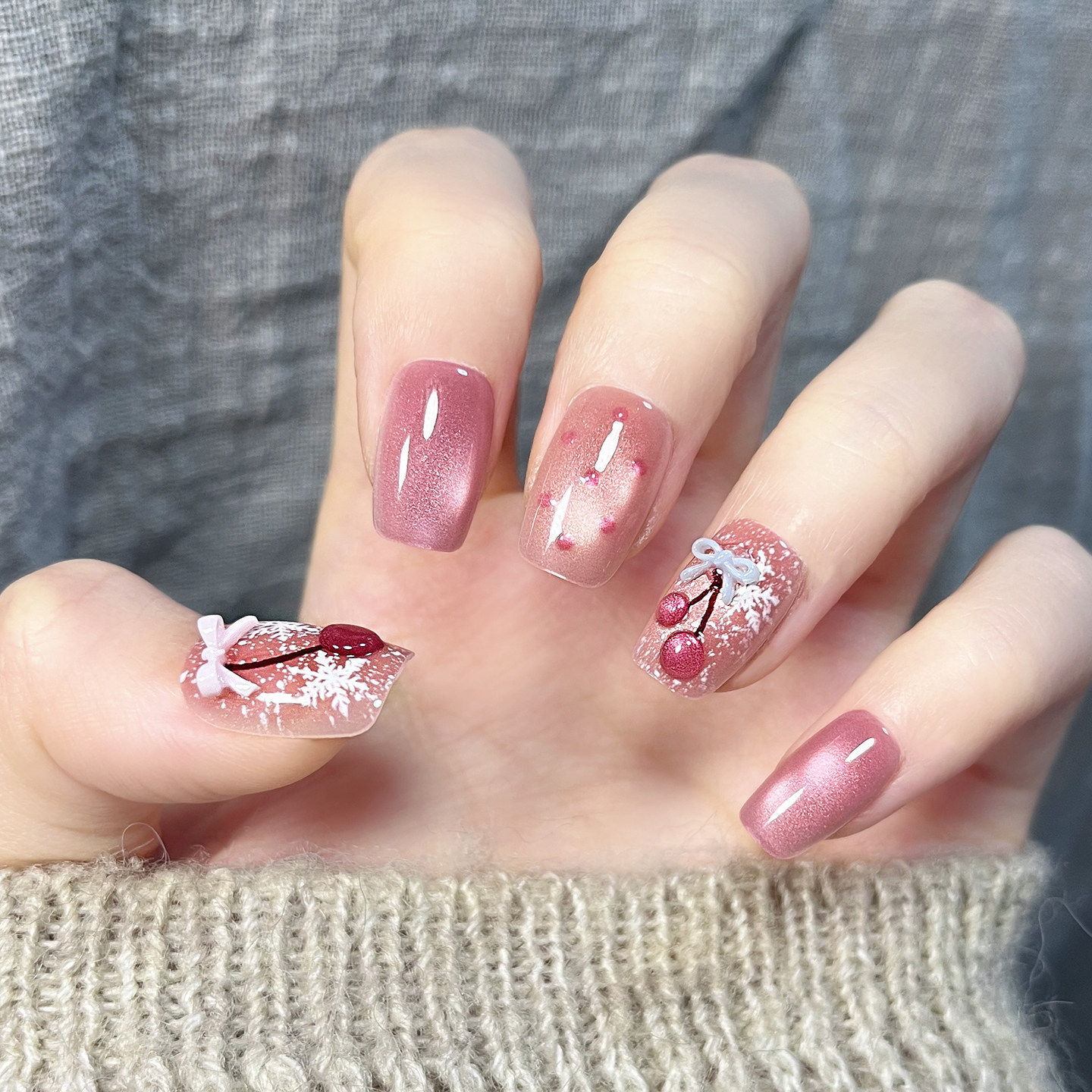 圣诞款樱桃穿戴甲女短款手工甲猫眼美甲贴片指甲贴片可拆卸假指甲,彩妆/香水/美妆工具,穿戴甲/甲片,淘宝优惠券,粉丝福利购,淘宝优惠卷