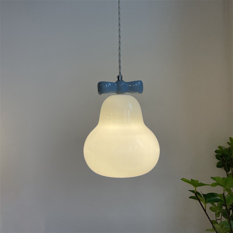 法式奶油艺术小吊灯可爱蝴蝶结雪梨卧室床头玄关过道网红餐厅吊灯