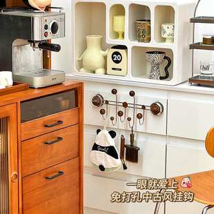 中古风卫生间洗手台墙上吸盘高级复古一排式擦手毛巾发圈收纳挂钩