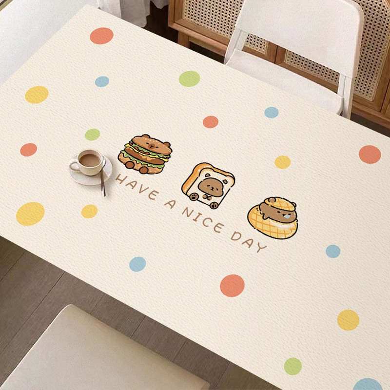 卡皮巴拉餐桌桌垫防油防水桌面防烫免洗台面隔热垫子保护桌布新款