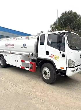 小型4X2油罐车，50CLW5041G0L原油和汽油储运输0及存罐车