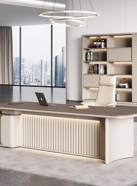 简约现代烤漆板老椅组桌合轻奢大气经KHZ理大总班台办公家具源头