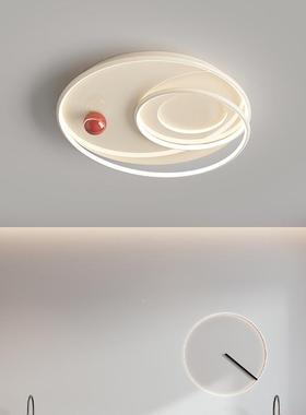 眼儿童房间灯2025新款光CRL谱护奶油卧室吸顶灯风网红云朵中全山