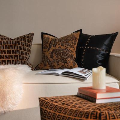 法样式复古轻奢客沙发20232枕美拉德色厅中古风名宿板间靠垫床抱