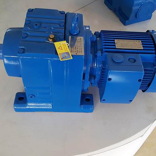 RC67-Y0.75-4P-1WTK50.83-M减-0齿轮速机RC187减速机