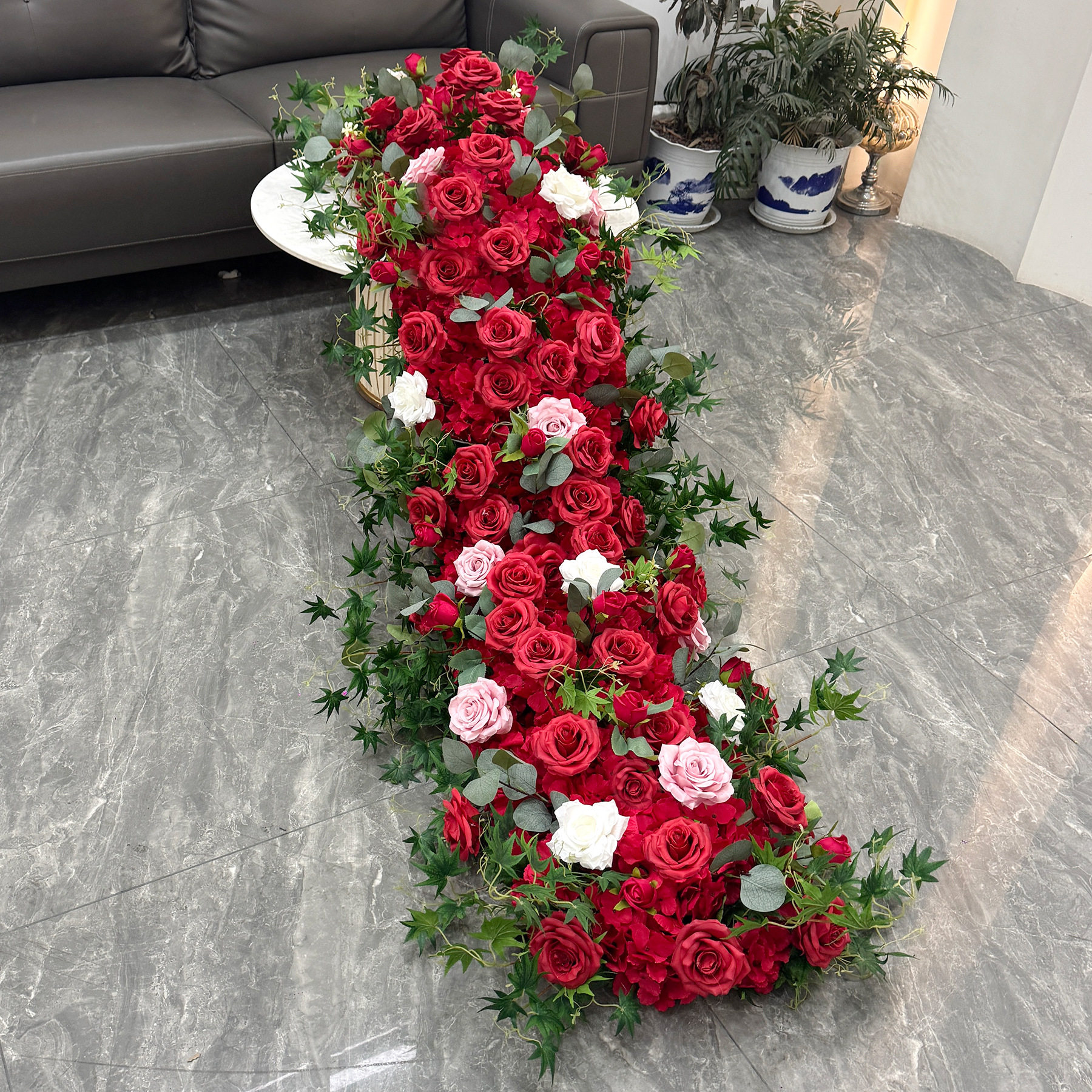 跨境桌花婚礼餐桌长桌装饰长条花场景布置长排花地仿真花纯手工