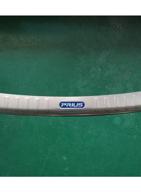 2011-2015款普锐斯30系后护板PRIUS30不锈钢后杠护板装饰