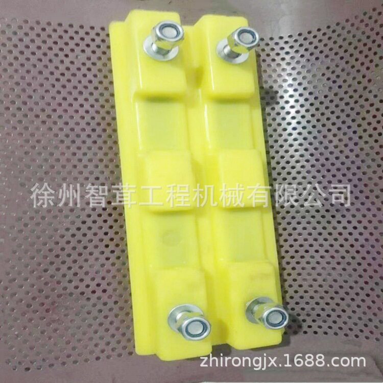 维特根W2000铣刨机履带板行走胶皮胶块铣刨机配件