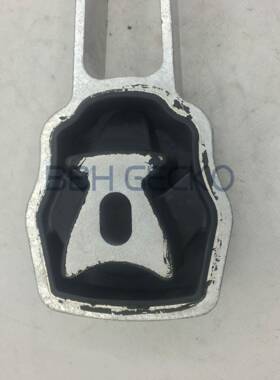 适用于路虎神行者机脚胶LR000597LR030745LR068924