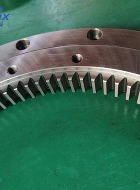 XSI4084N交叉4滚子回支承内齿转盘焊接变位机底转座支1969撑可加