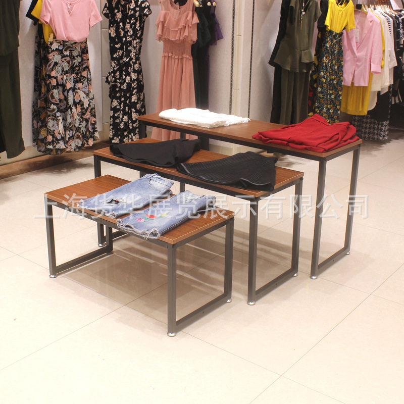 服装店实木高低展示桌 流水台服装展示桌橱窗展示架展示台