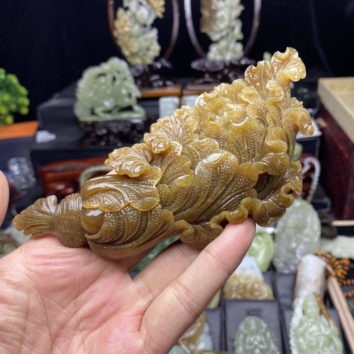 和田玉且末糖玉白菜摆件