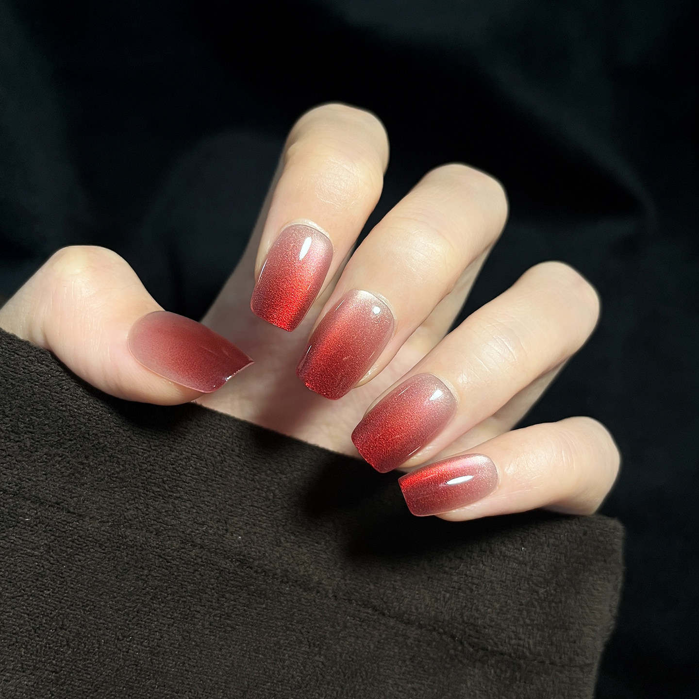 轻奢红色渐变穿戴甲短款手工甲猫眼美甲高级感手作可拆卸指甲贴片,彩妆/香水/美妆工具,穿戴甲/甲片,淘宝优惠券,粉丝福利购,淘宝优惠卷