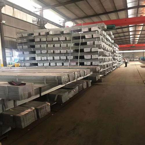 厂家直营Q235B热187扁镀锌钢热镀扁锌铁镀锌扁扁钢黑钢方钢