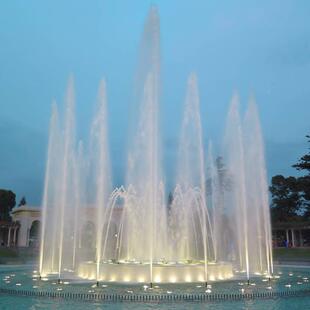 710大型套程音乐喷泉全设控鱼备河道跑泉厂家户外水池池涌泉控制