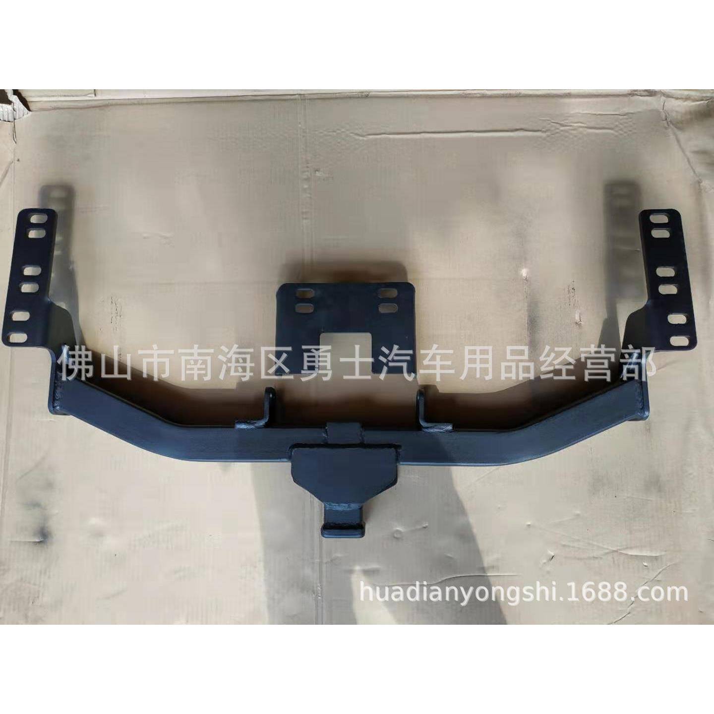 三点固定霸道FJ拖杠拖车杠新款FJ带副油箱拖杠中东版普拉多拖车杠
