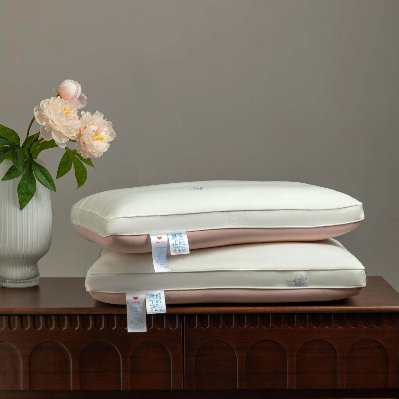 高档舒睡蚕丝记忆枕全纶棉温纶氨凉双感面料蝴蝶锦ZJ202507枕头枕