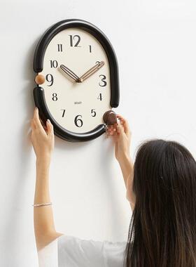 免打孔表YMG挂钟客约大气202厅5新款钟创意轻奢简时钟挂墙艺术感