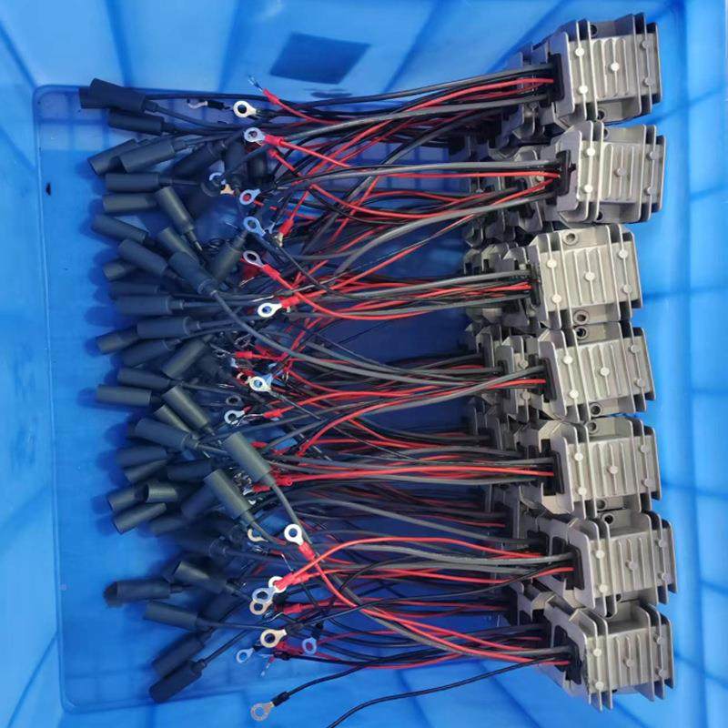 12V24V转48V1n.5A电转源转换器30510-3V48V1.5AMii母头024V转48V