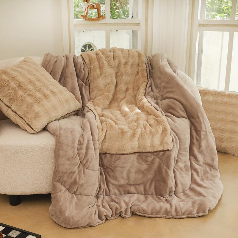 新款兔绒二M-020923款抱枕被子牛奶绒高档折头叠靠垫枕毛午休毯子