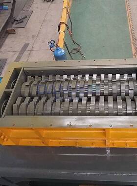 废机油塑料壶撕撕机消KPS废机碎油塑料壶清洗毒粉碎生产线双轴碎