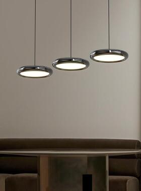 现代极简餐厅吊意灯高三头餐桌灯网红式轻飞奢537吧台碟端灯创意